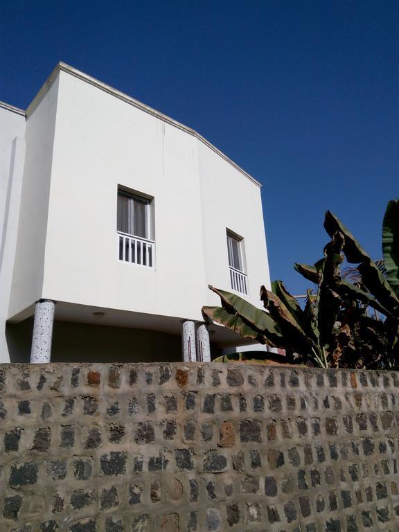 Chez Momar, Surf Trip Apartment Dakar Exterior foto